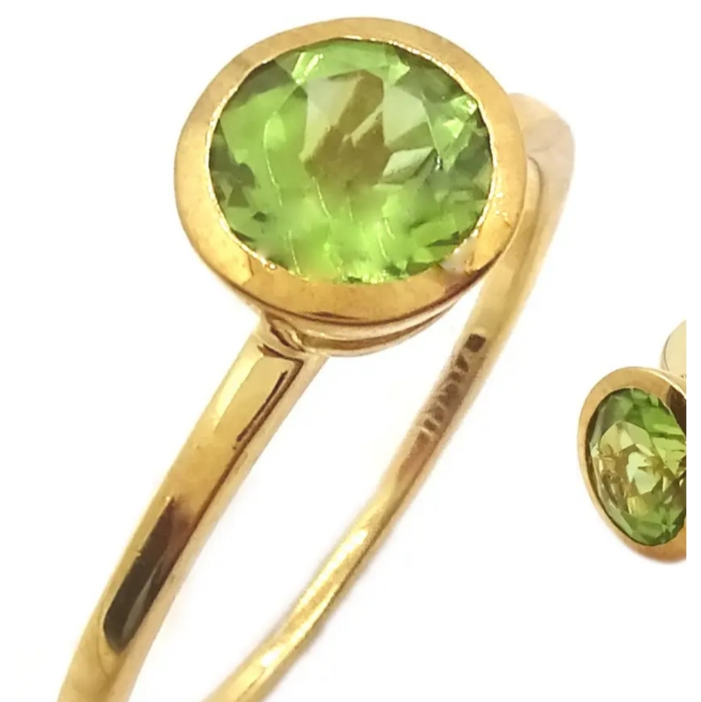18k Gold plated Peridot birthstone ring sz 7